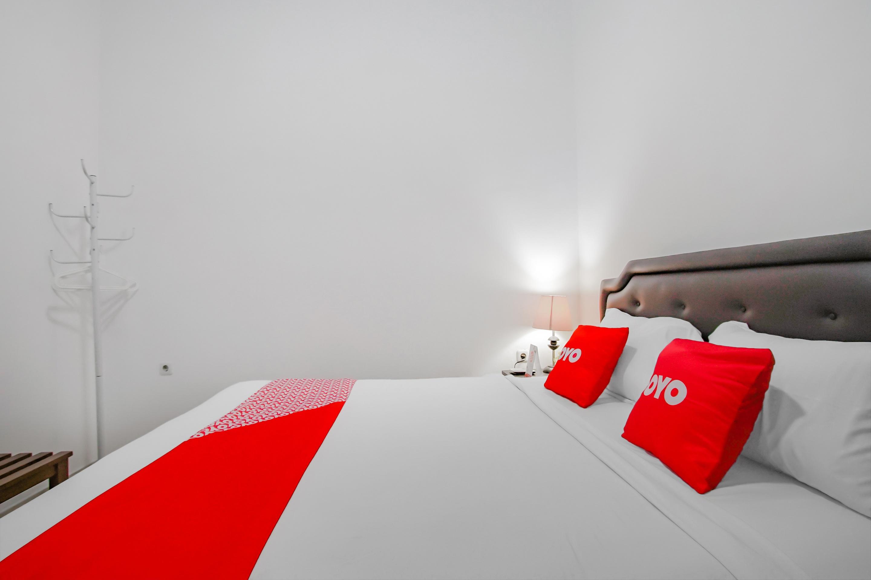 Hotel Oyo 3371 Omah Saras Family Malang Zewnętrze zdjęcie