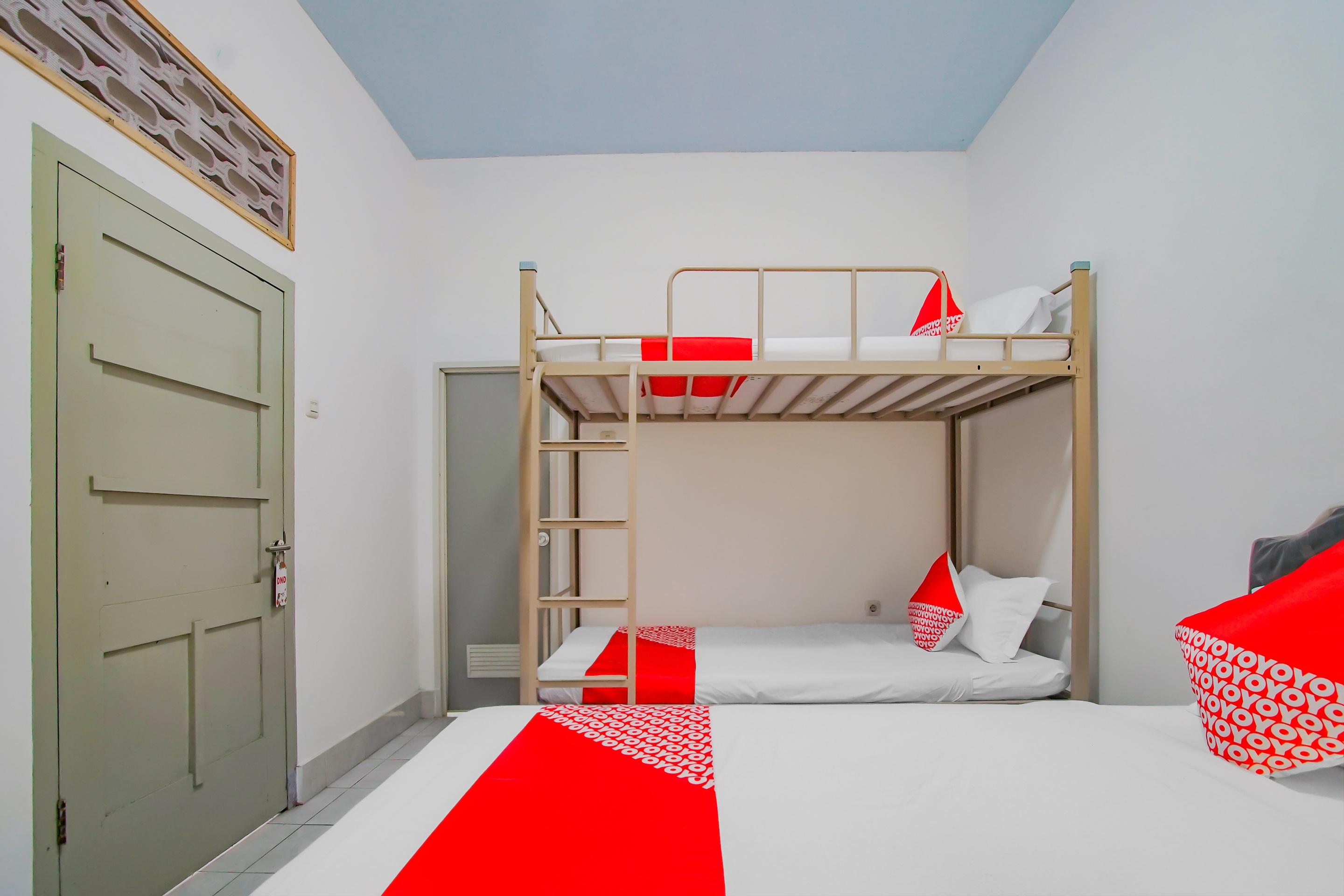 Hotel Oyo 3371 Omah Saras Family Malang Zewnętrze zdjęcie