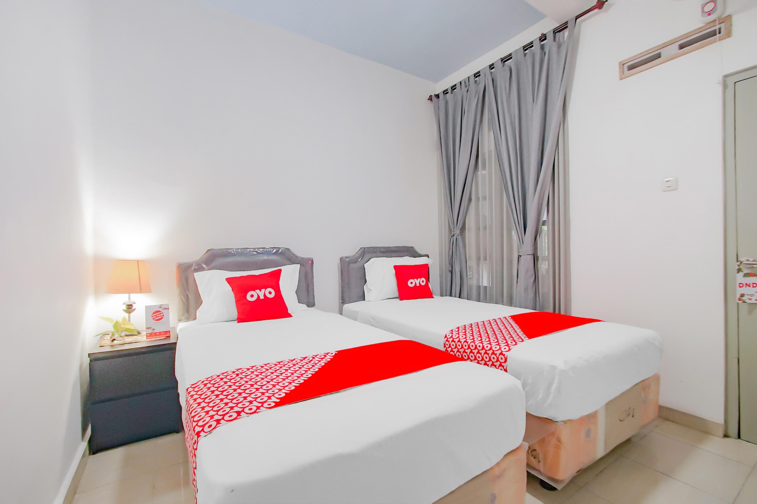 Hotel Oyo 3371 Omah Saras Family Malang Zewnętrze zdjęcie